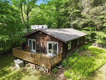 119 Loop Rd Cabin for Sale with Boat Slip on Lake Wallenpaupack